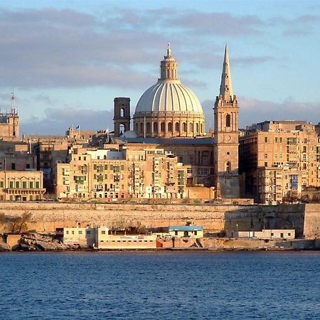 Cosy 1Br Penthouse With Terrace, Great Location Daire Gzira Dış mekan fotoğraf