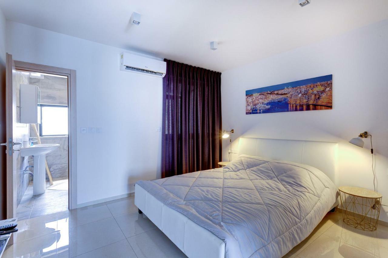 Cosy 1Br Penthouse With Terrace, Great Location Daire Gzira Dış mekan fotoğraf