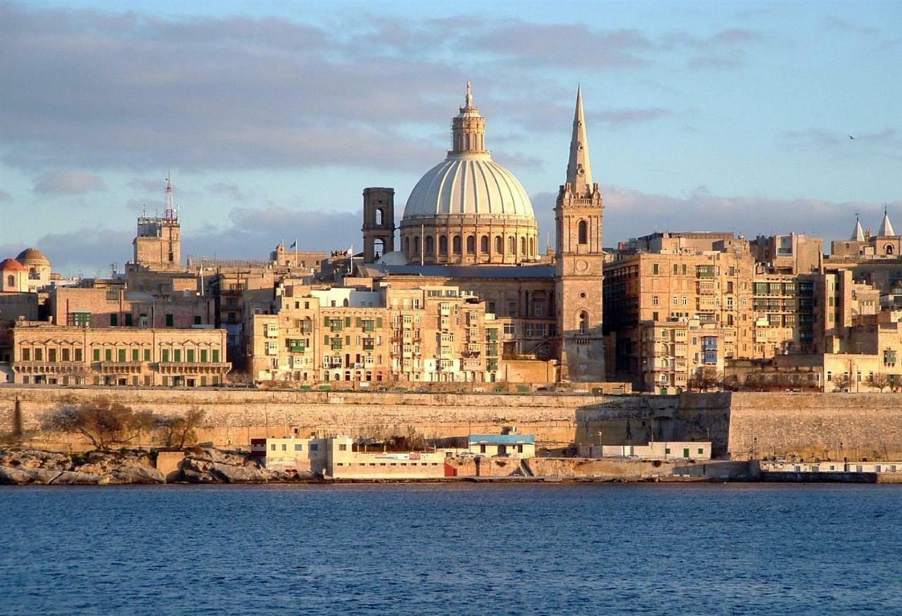 Cosy 1Br Penthouse With Terrace, Great Location Daire Gzira Dış mekan fotoğraf
